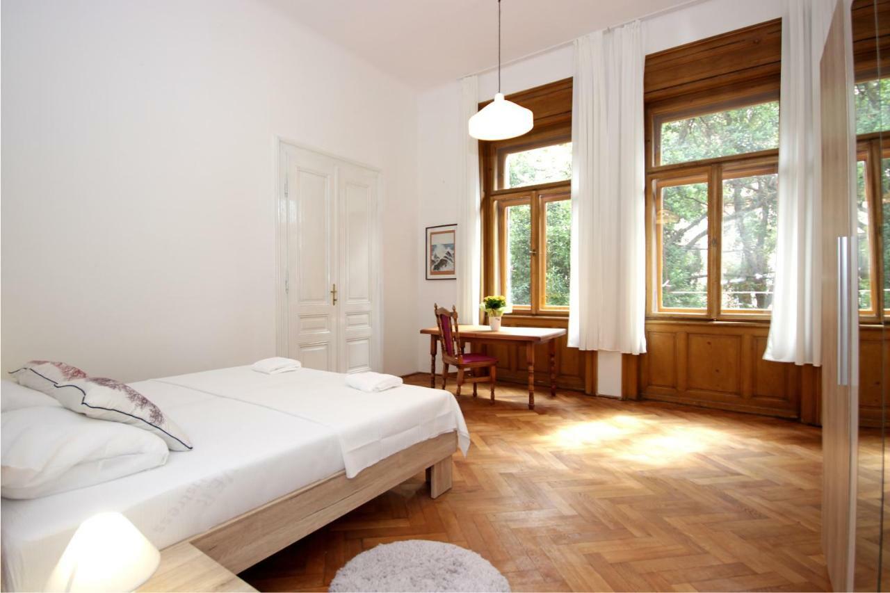 Apartment In The Top Center Of Old Town Pula Buitenkant foto