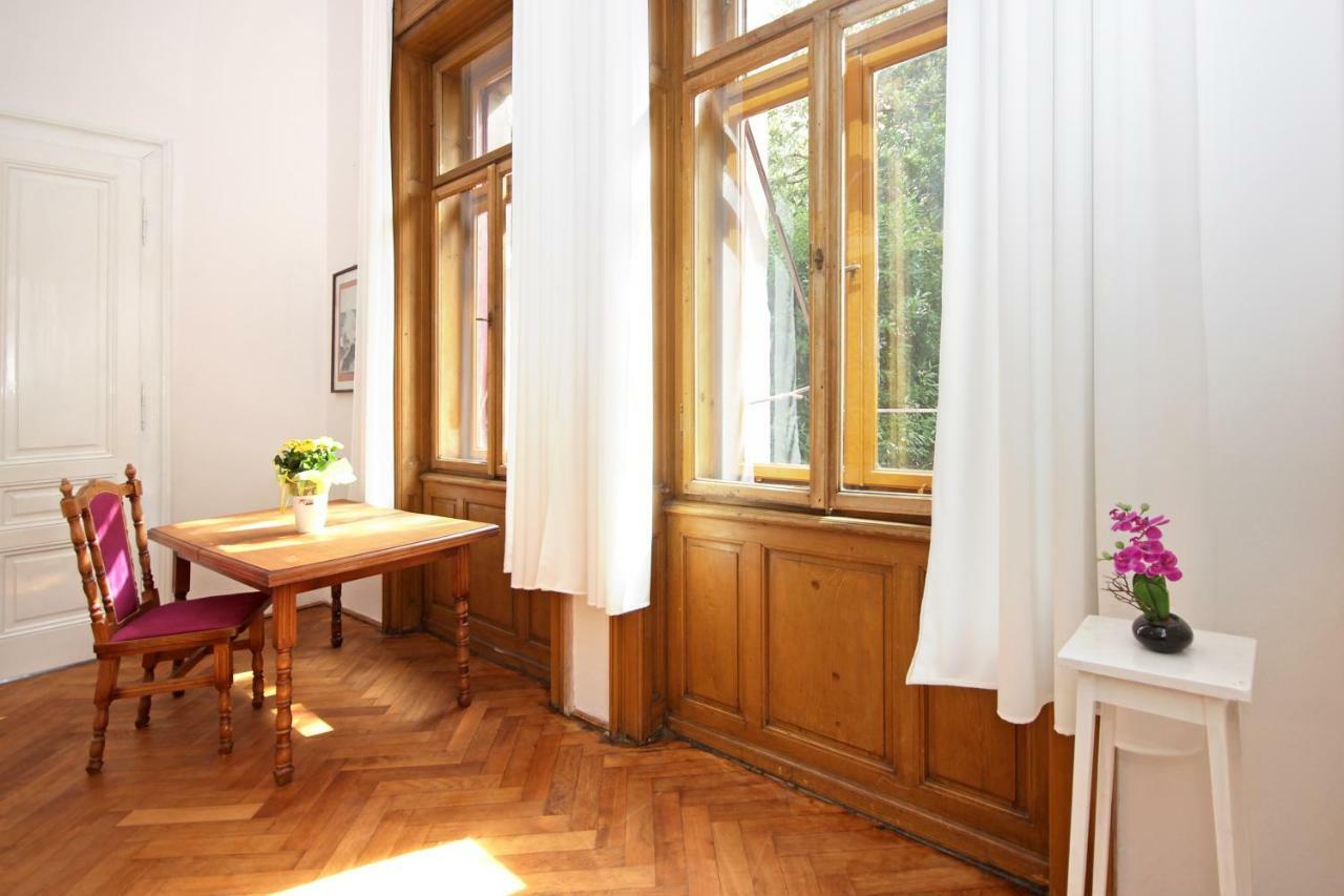 Apartment In The Top Center Of Old Town Pula Buitenkant foto