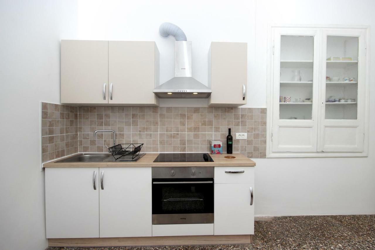 Apartment In The Top Center Of Old Town Pula Buitenkant foto